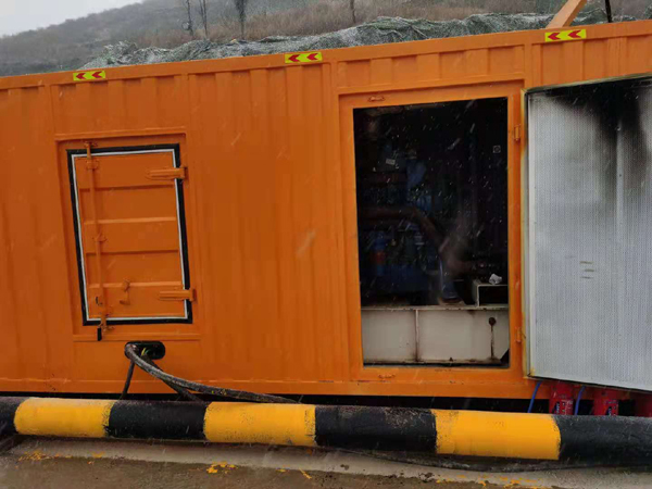 长征镇发电机出租 柴油发电机组电压低报警怎么办？