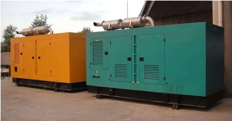 长征镇如何根据实际负载情况选择合适功率的发电机组？